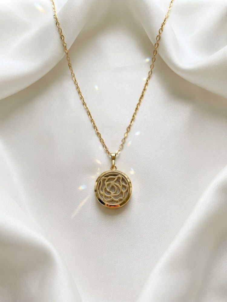 Collar Dije Rosa Calada Circular