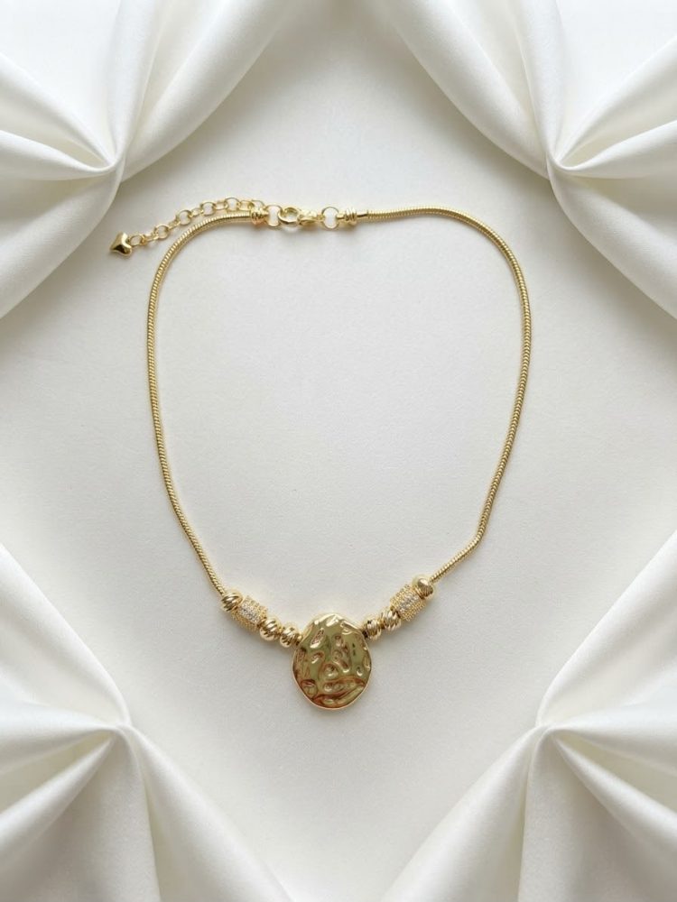 Collar Medalla Martillada