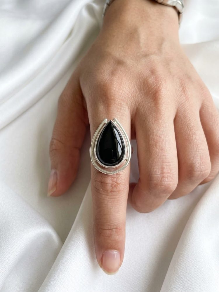 Anillo Gota Ónix Negro