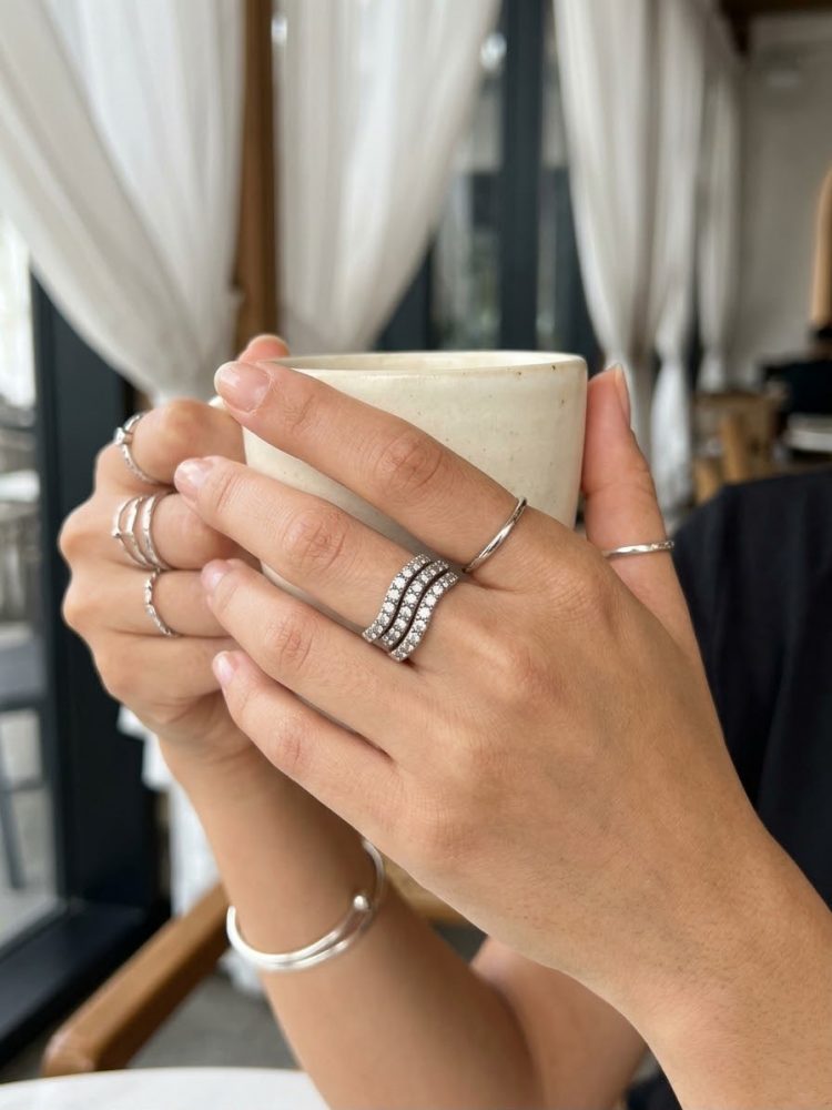 Anillo Ondas y Circonias