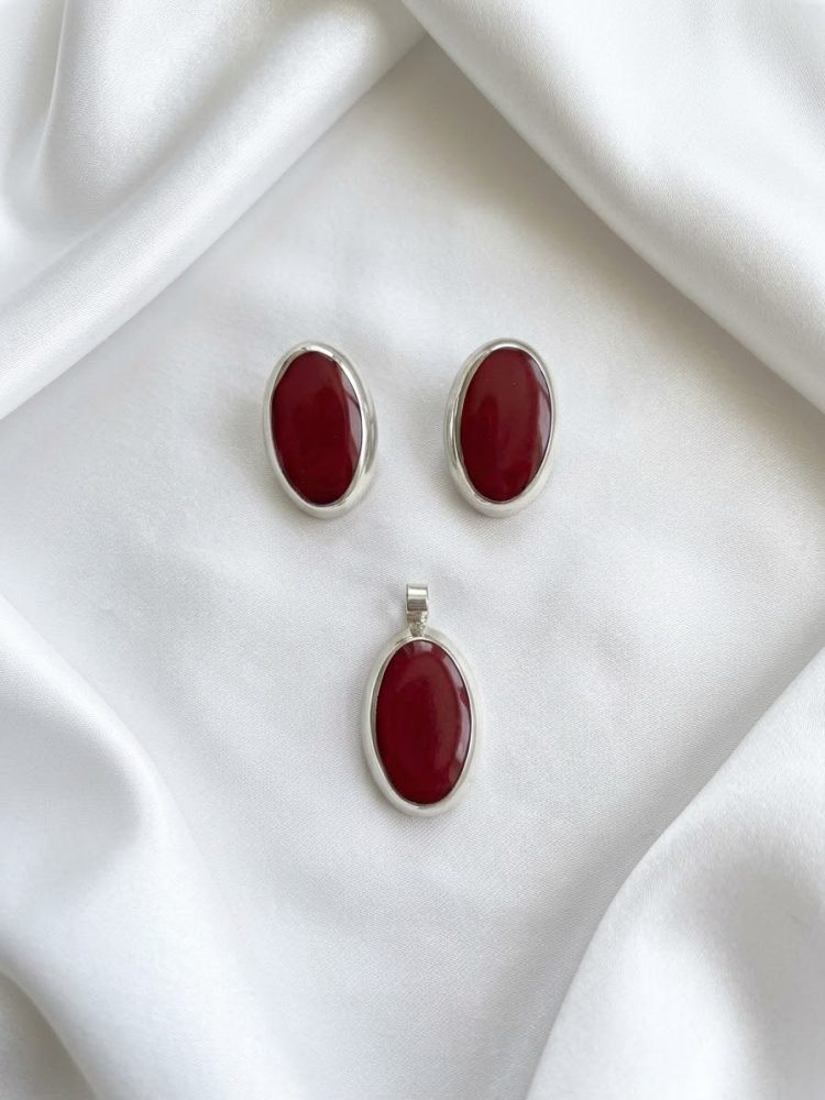 Set de Aretes y Dije Oval Rojo