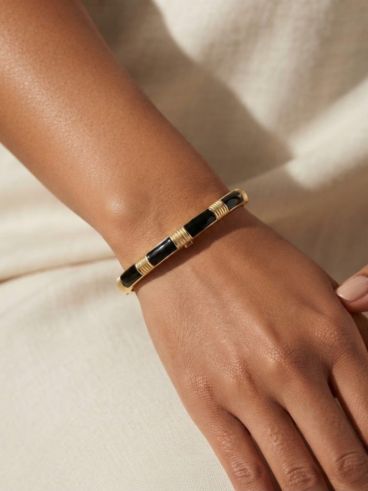 Pulsera Rígida Negra con Bisagra