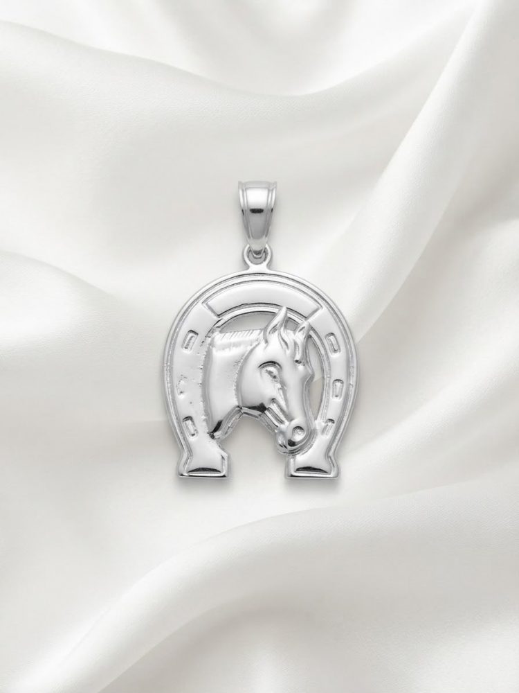 Dije Herradura con Cabeza de Caballo Liso
