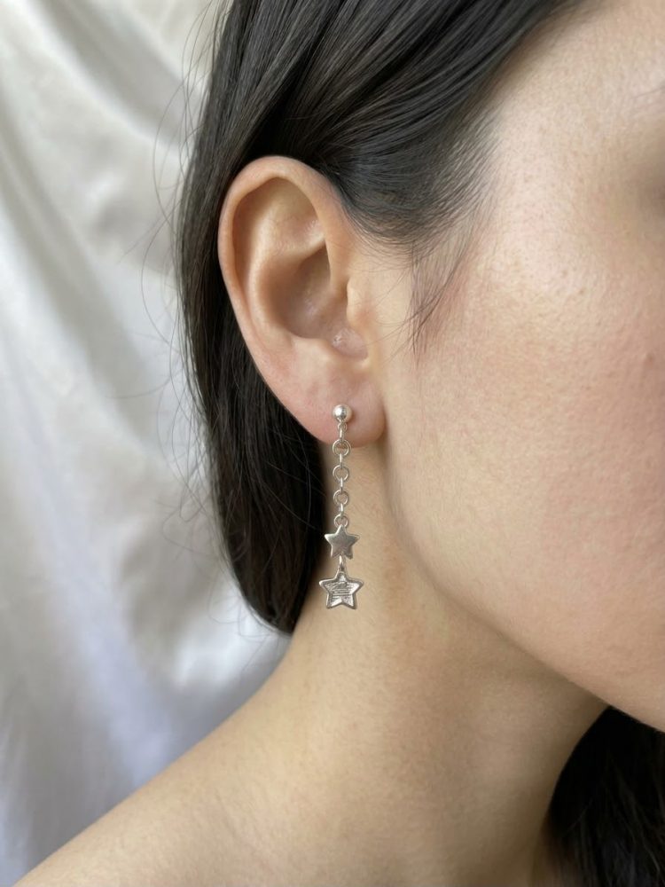 Aretes Colgantes Cadena y Estrellas