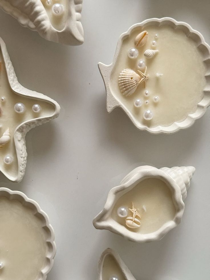 Velas Artesanales Colección Marina – Conchas, Estrella de Mar y Caracol con Perlas – Decoración Costera Elegante