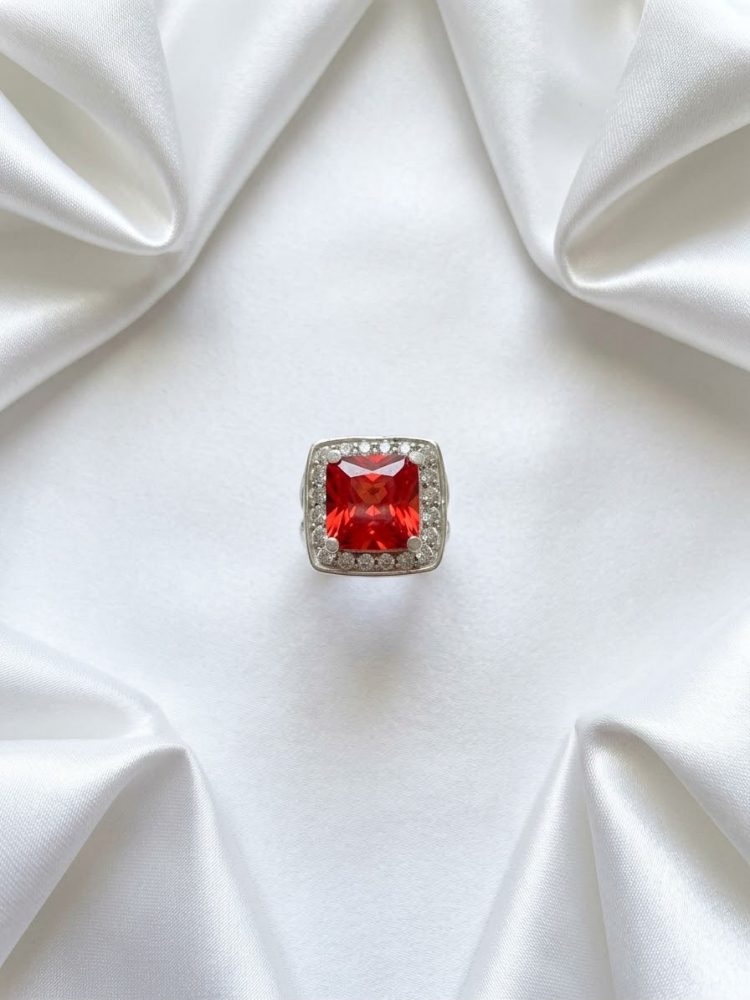 Anillo Halo Gema Roja Fuego