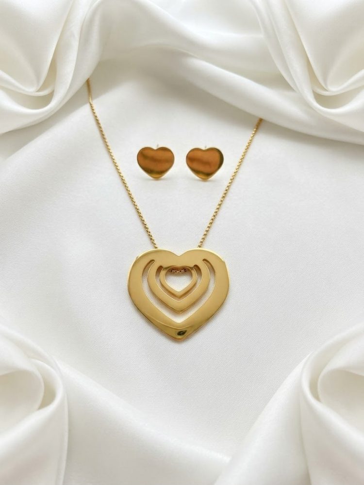 Set Collar y Aretes Corazón Concéntrico