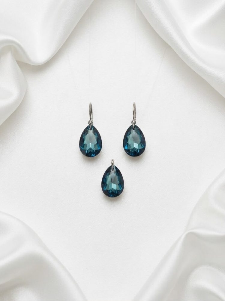 Set Dije y Aretes Gota Cristal Azul Petróleo