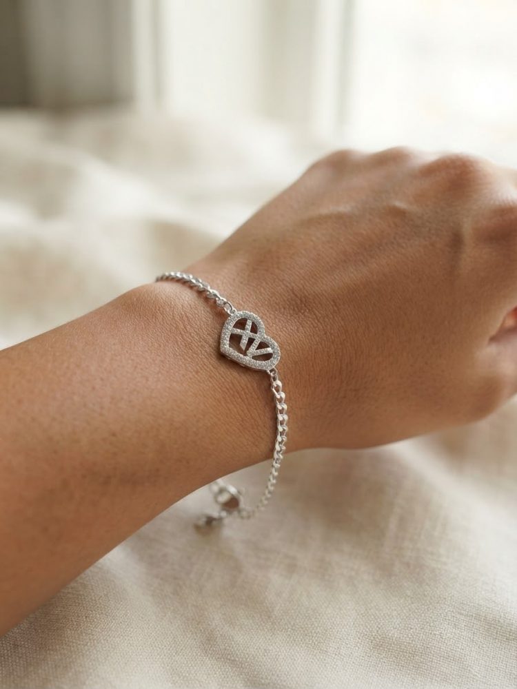 Pulsera Corazón XV Años con Circonias