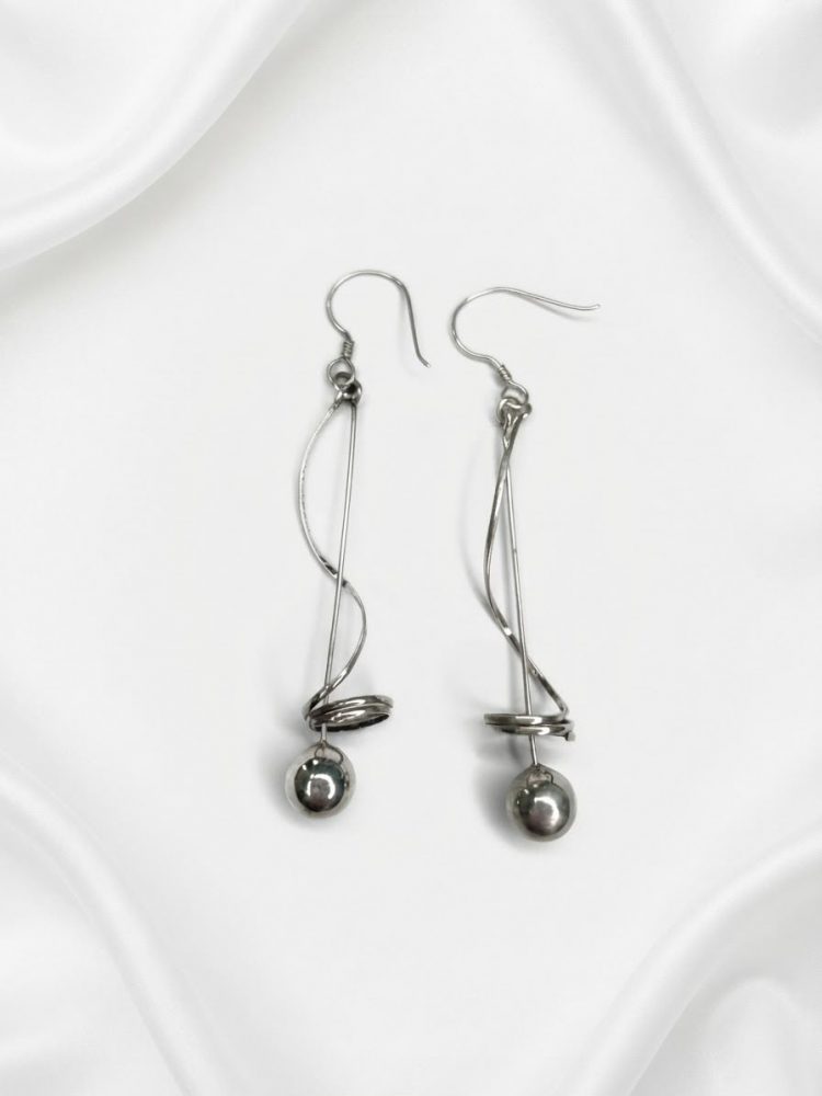 Aretes Colgantes Espiral y Esfera