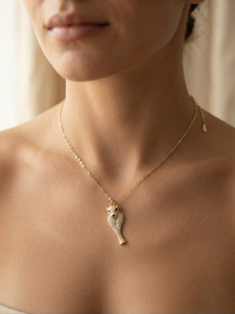 Collar Pantera con Circonias