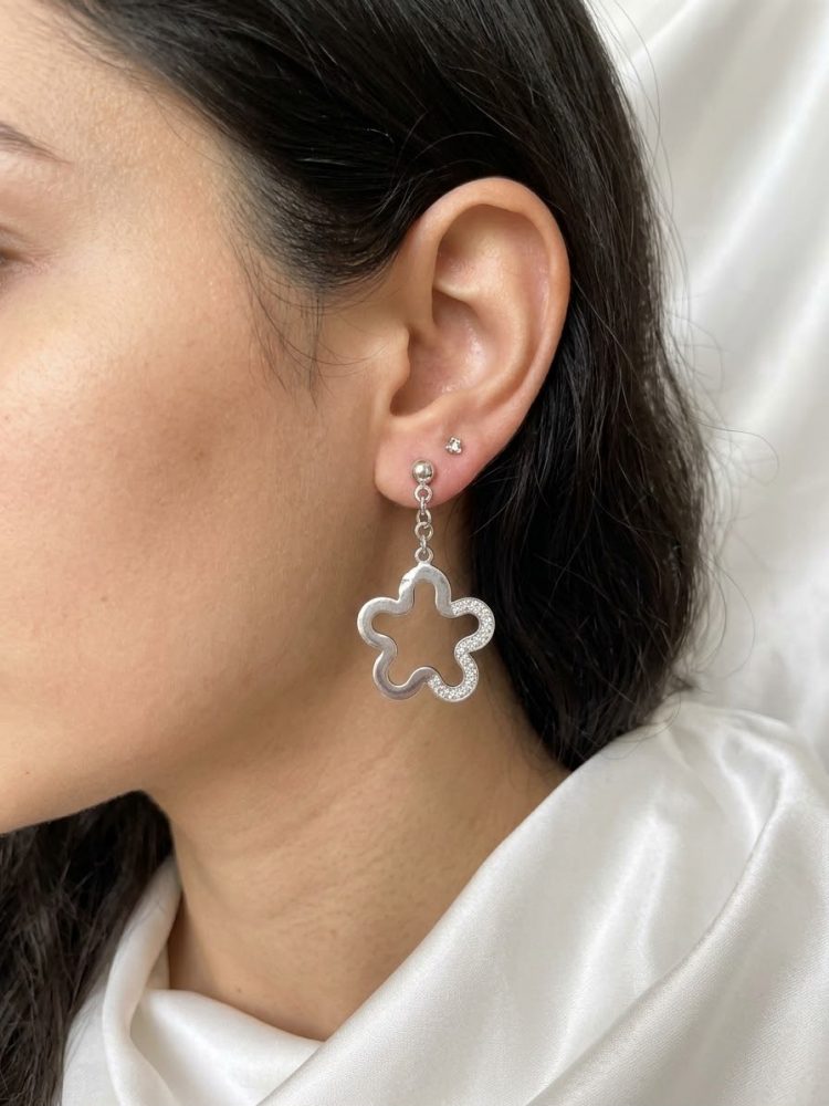 Aretes Colgantes Flor Calada