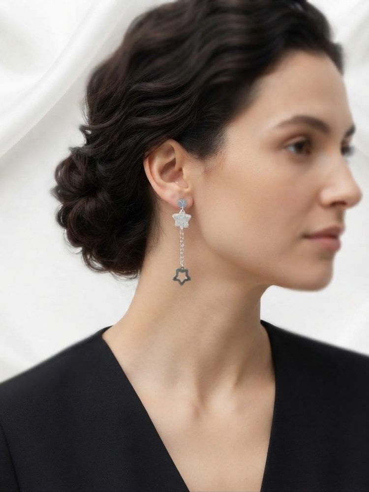 Aretes Colgantes Estrellas Texturizada y Calada